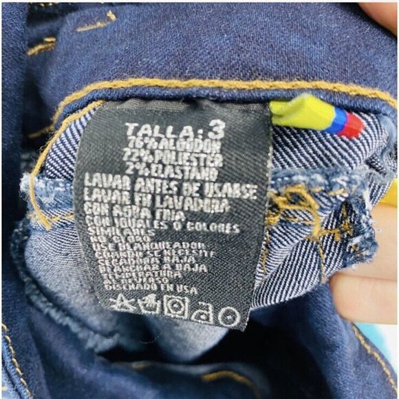 Mitzi Michel cut off dark denim high waist cutoffs. Size 3 - Picture 8 of 8